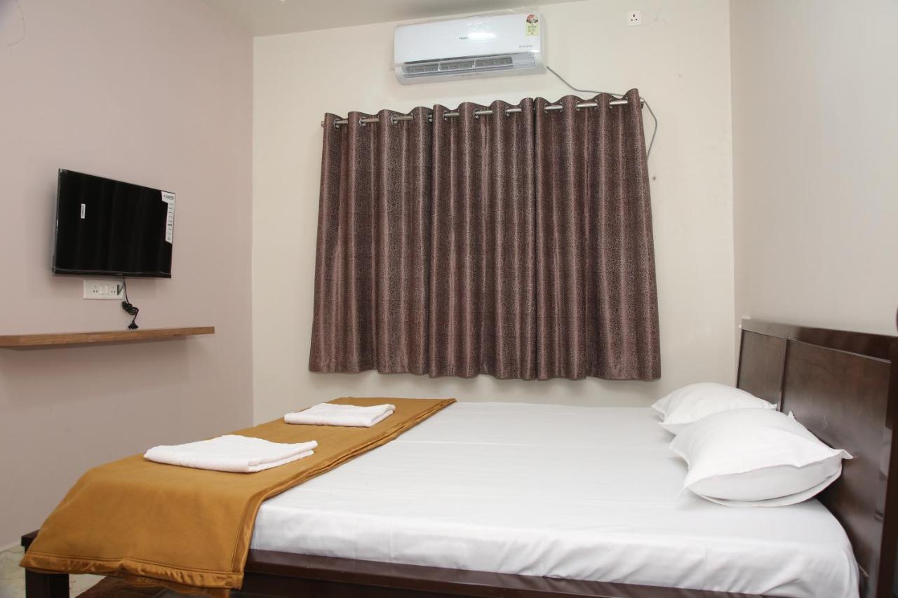 Hotel Madhusudan Executive Kolhapur Εξωτερικό φωτογραφία