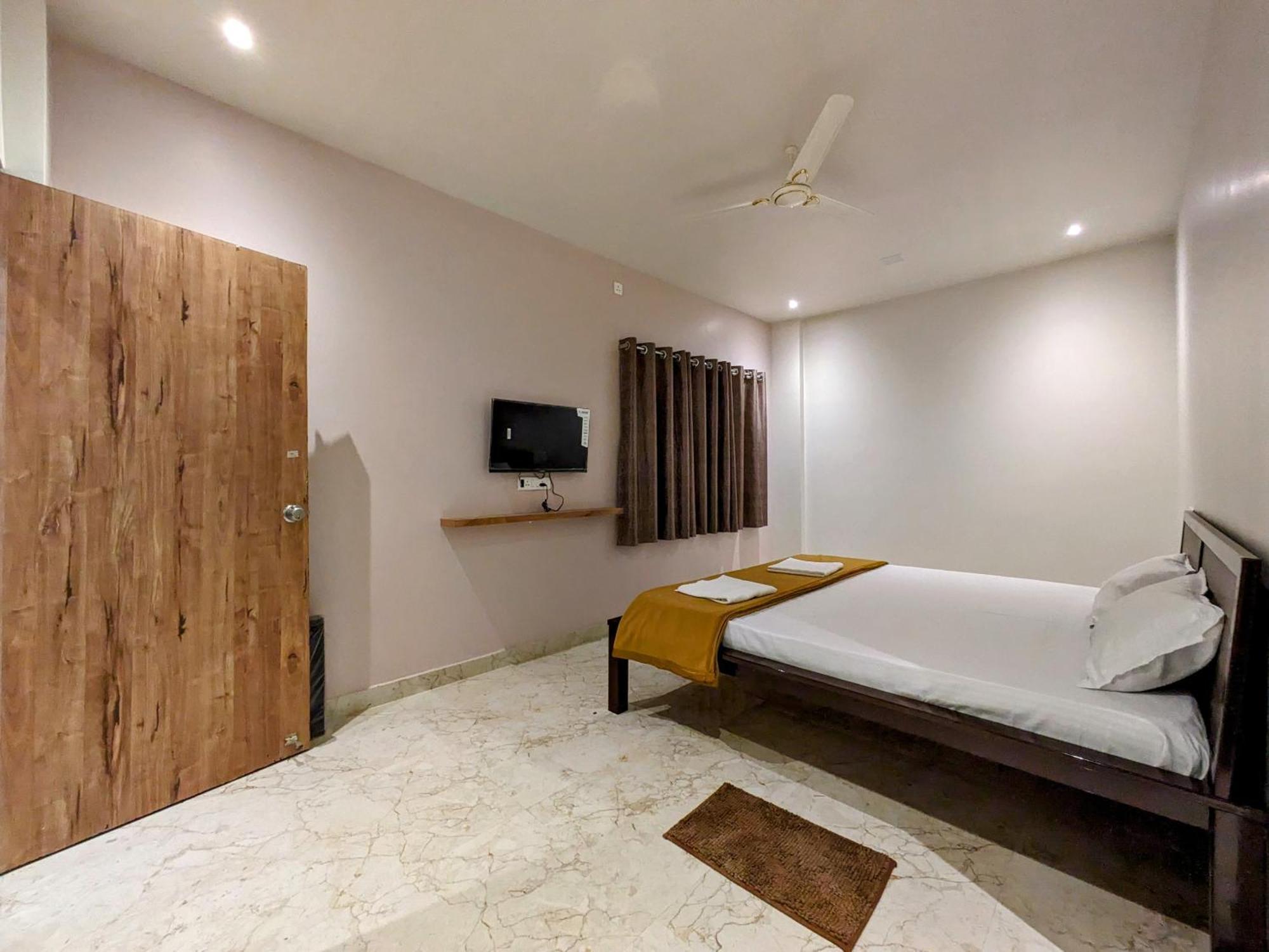 Hotel Madhusudan Executive Kolhapur Εξωτερικό φωτογραφία
